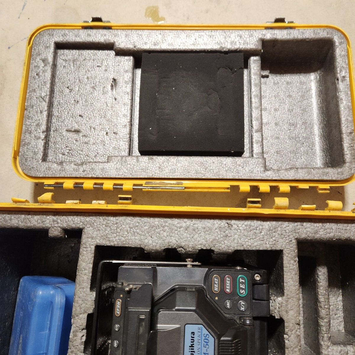 Fujikura FSM-50S Fiber Arc Fusion Splicer with CT-20 Cleaver (Used) - Photo 8