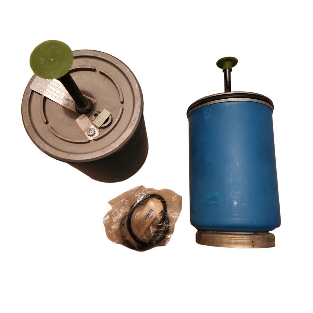 Bendix 101900 Air Dryer Cartridges (2 pcs, Remanufactured) - Photo 1