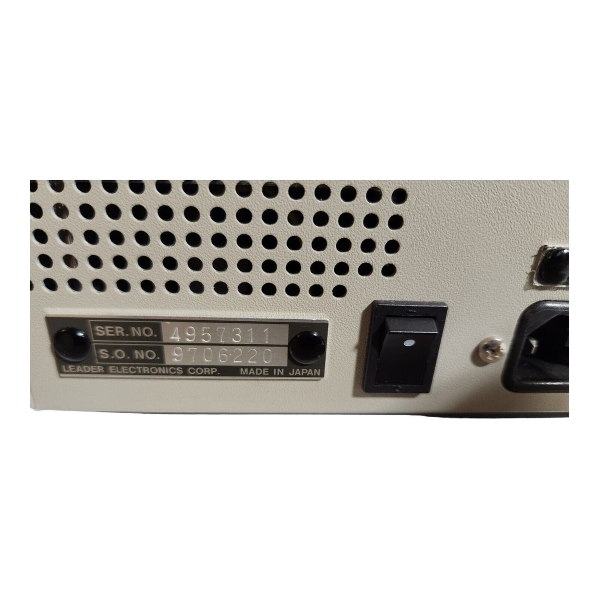 Leader LT 1610A Programmable Video Generator (Used) - Photo 9